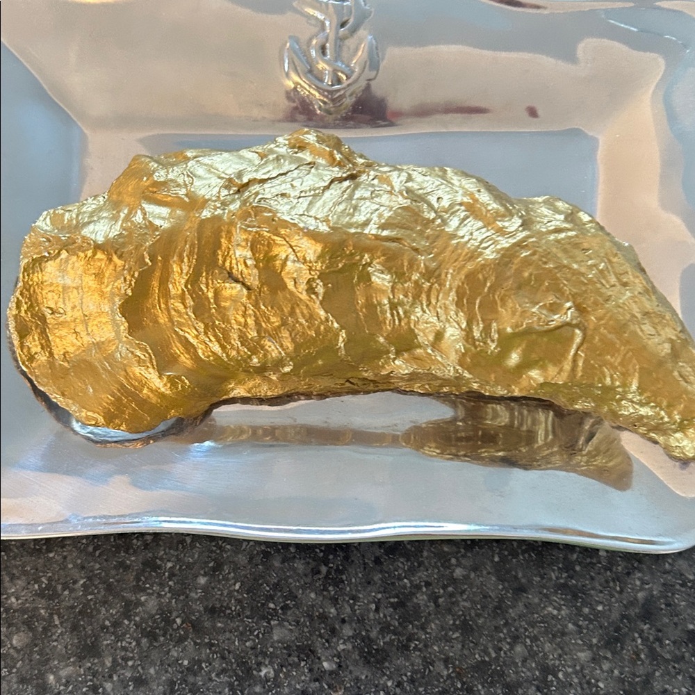 Oyster Shell Gold and White Beach-Themed Trinket Dish - Picture 4 of 4
